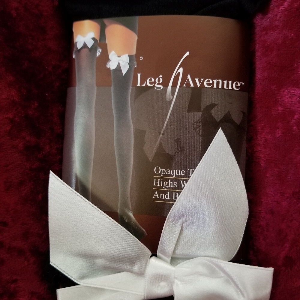 Opaque Thigh Highs With Ruffle And Bow